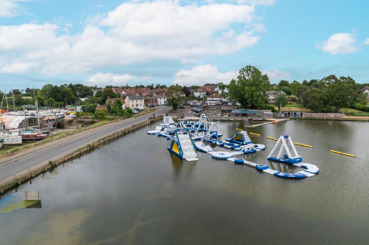 Mill Dam Lake House Saint Osyth Bagian luar foto