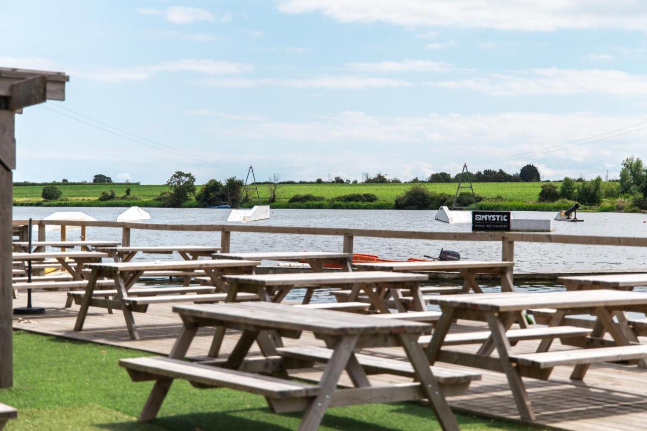 Mill Dam Lake House Saint Osyth Bagian luar foto